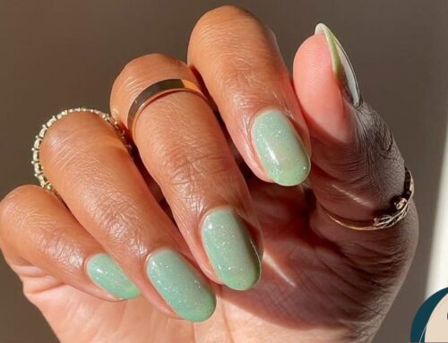 Το manicure του καλοκαιριού ακούει στο όνομα «Limewash nails» και φωνάζει φρεσκάδα