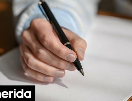 Τι σημαίνει να γράφετε με μεικτά πεζά και κεφαλαία γράμματα;