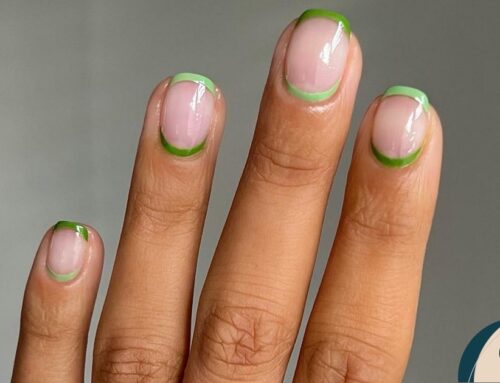 Matcha latte manicure: Αυτό το πράσινο στα νύχια θα αναδείξει τη μαυρισμένη επιδερμίδα σου